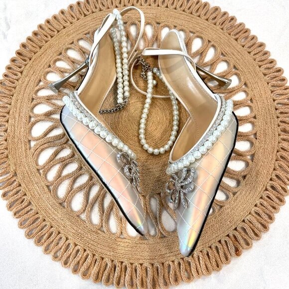 Mach & Mach Bow of Elizabeth Iridescent Faux Pearl Sandals Size 38 - Picture 5 of 13